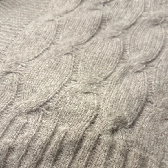 J. Crew Beige Cable Knit chunky scarf - Picture 7 of 7